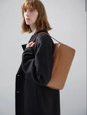 AURALEE LEATHER SQUARE BAG MADE BY AETA