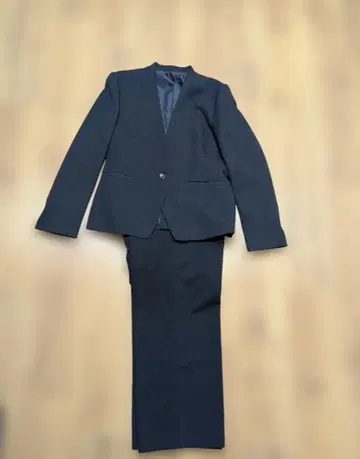 네이비 싱글 버튼 수트