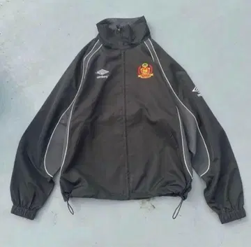 Umbro x Umbro emblem nylon jacket L