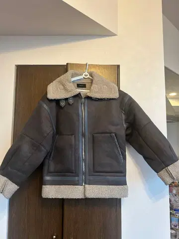 EMODA 무스탕풍 자켓