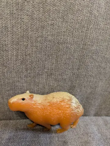 카피바라 플라스틱 피규어 약 10cm