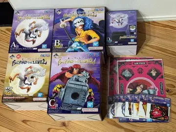 원피스 BEYOND THE LEVEL 제일복권 미개봉 상자 약간의 흠집