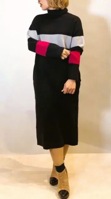 MARIED'OR 마리도르 배색 보더 니트 원피스