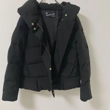 어반 리서치 서니 라벨 숄카라 숏 다운 블랙