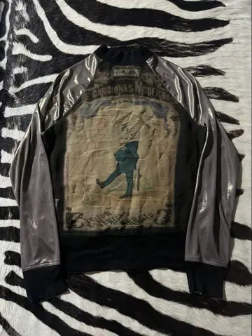share spirit souvenir jacket 스카잔 silk