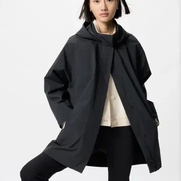 유니클로 블록테크 하프 코트