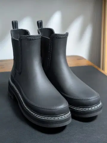 Hunter 리파인드 스티치 첼시 부츠