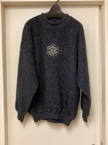 ART UNLIMITE 풀오버 차콜 그레이 U.S.A