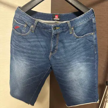 QUIKSILVER 다크 블루 숏팬츠