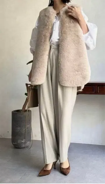 새상품급 [ RIVE DROITE ] 퍼 베스트 리버서블 2way