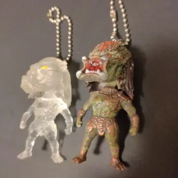 프레데터 키링 2개 세트