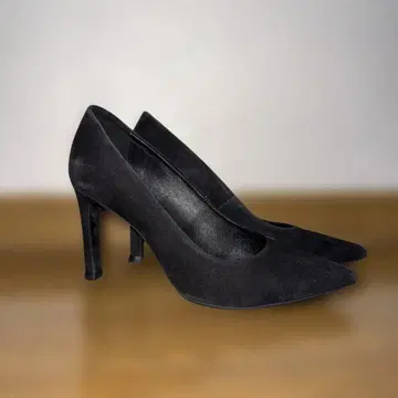 정통 GEOX 블랙 펌프스 높은 힐