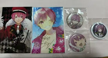 캔뱃지 세트와 엽서