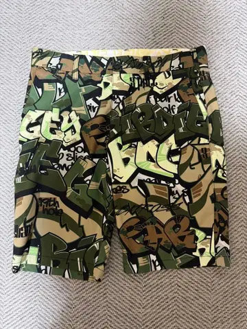 라우드마우스 카모플라쥬 그래피티 숏팬츠