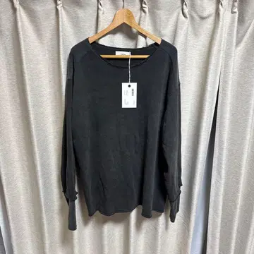 택 포함 새상품 MARKA 페이드 블랙 티셔츠