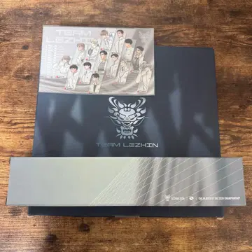 TEAM LEZHIN 레진 팀 리 시즌 그리팅