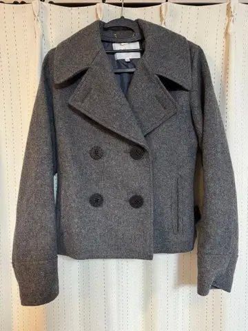 미사용 새상품! The Virginia 더블 브레스트 피 코트