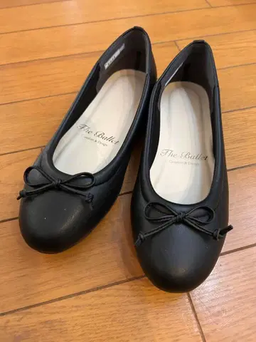 더 발레 블랙 플랫슈즈 22.5cm