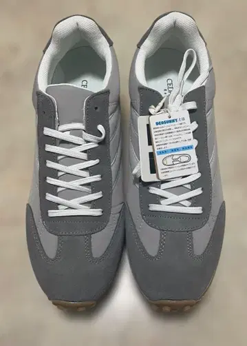 CEDAR CREST 그레이 스니커즈 Brand New