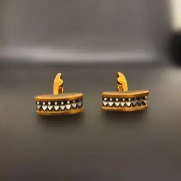 SWAROVSKI 반짝이는 커프스