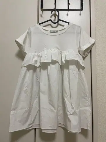 prose verse 프릴 달린 화이트 T셔츠