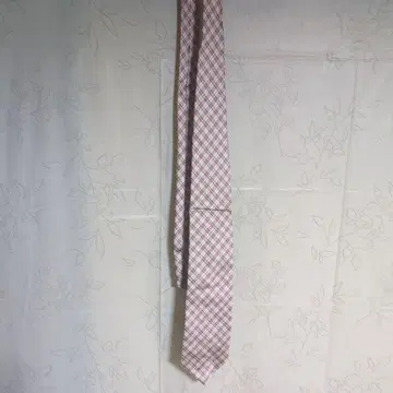 CHARLEY BAW 체크 패턴 넥타이 핑크 계열