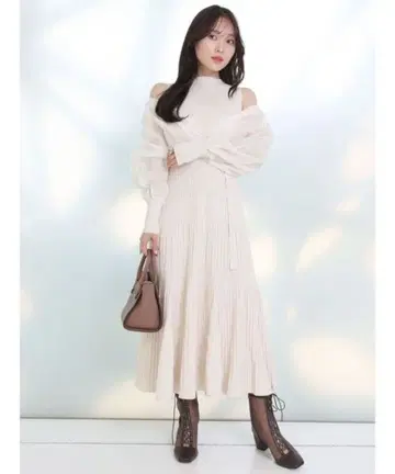 플레어 니트 원피스