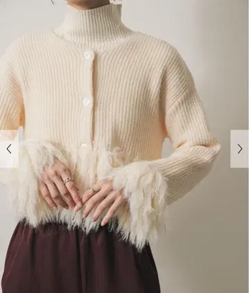 [ 가격 인하 중 ] SENSEOFPLACE 페더 프린지 스웨터