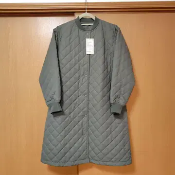 무인양품 퀼팅 코트 스모키 그린 M 사이즈