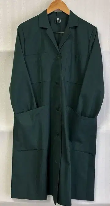 북유럽 밀리터리 다크 그린 버튼 코트