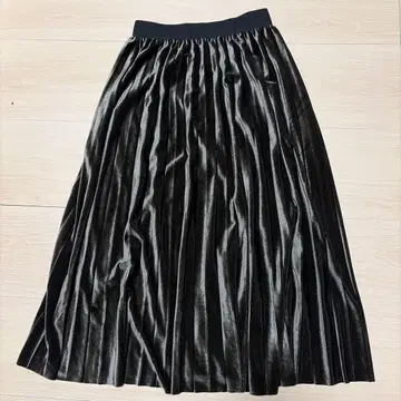 벨벳 느낌 스커트
