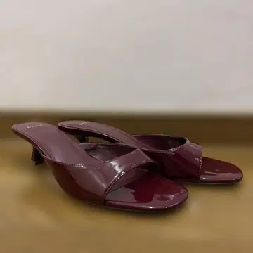 MANGO 키티 힐 와인 컬러