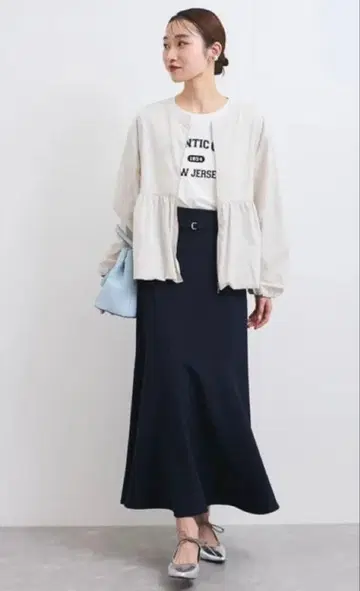 [택 포함 새상품] VIS 스컬 절개 머메이드 스커트 S 네이비