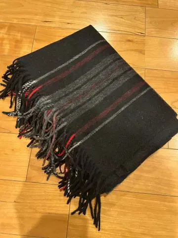 체크 무늬 머플러