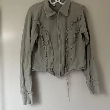 한국 홍대 상의 데미지