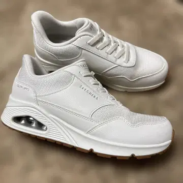 가격 인하 SKECHERS Slip-Ins 화이트 스니커즈