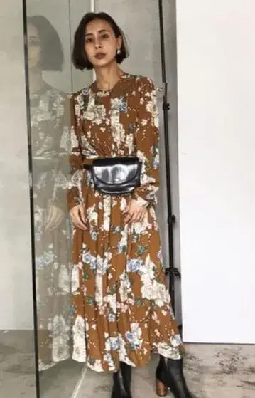 새상품급 AMERI BLOSSOM PLEATS DRESS