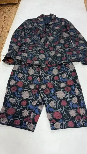 이로코이 셋업 사이즈 S 상자 5