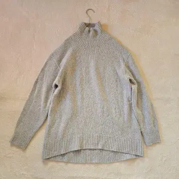 새상품급 유니클로 터틀넥 니트 스웨터 [ M ] 그레이