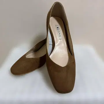 컨디션 최상 초특가 Diana 스웨이드 펌프스 24cm