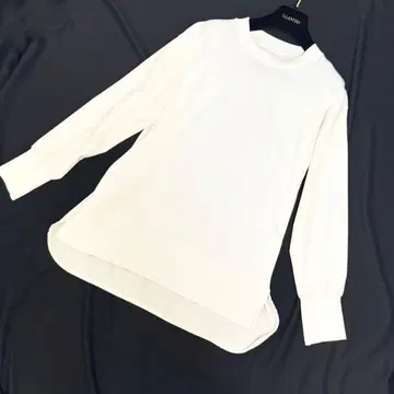 컨디션 최상 PLAIN PEOPLE 앞뒤 절개 풀오버 화이트 니트 F