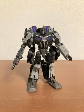 트랜스포머 디셉티콘 바리케이드 SS GE-03