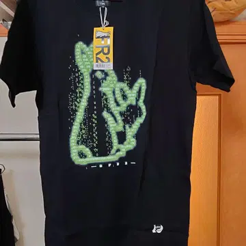 FR2 Peace After 블랙 티셔츠 캐릭터