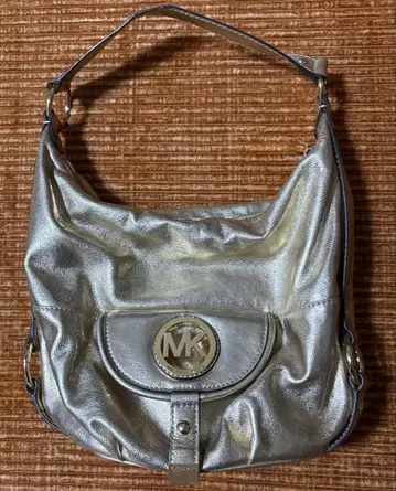 [ 새상품급 ] MICHAEL KORS 마이클코어스 골드 원 숄더백