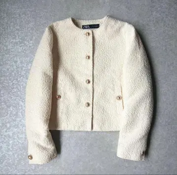 ZARA 아이보리 노카라 자켓
