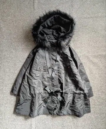 BIRTHDAYBASH 벌스데이 바쉬 모즈 코트 퍼 nb3 XS