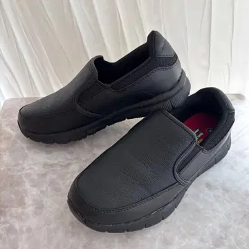 스케쳐스 블랙 슬립온 블랙 미끄럼 방지 워크 신발 메모리폼