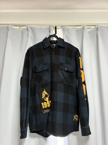 요네즈켄시 착용 THE WEEKND XO / EST. 플란넬 셔츠