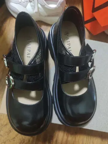 블랙 로퍼 스트랩 포함