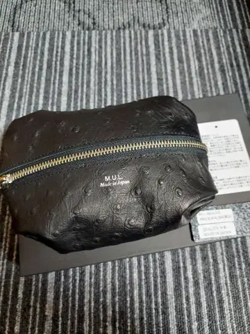 M.U.L. 소가죽 파우치